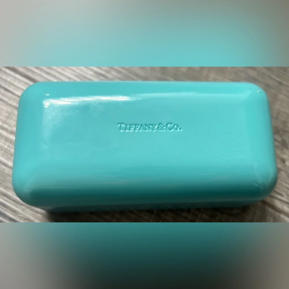 Tiffany & Co. Marbled Blue Cat Eye Sunglasses - Picture 10 of 12